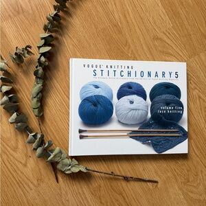 Vogue Knitting Stitchionary 5 Book
